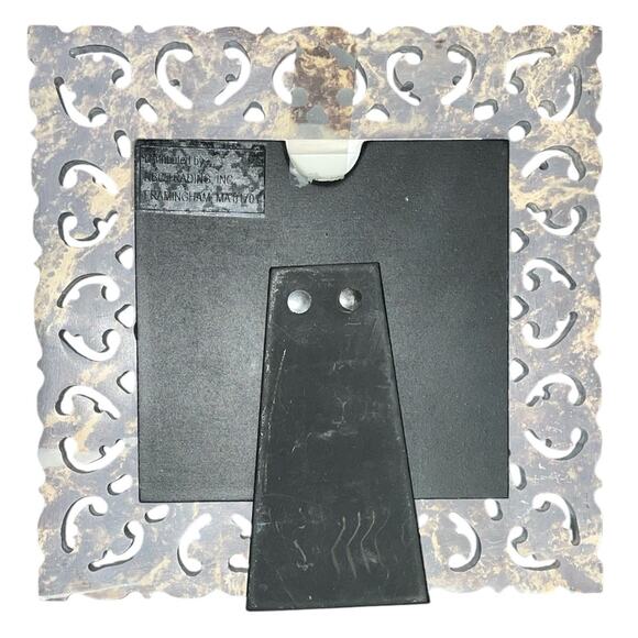 Hand Carved Natural Soap Stone Photo Frame 4"x 4" - Picture 2 of 4